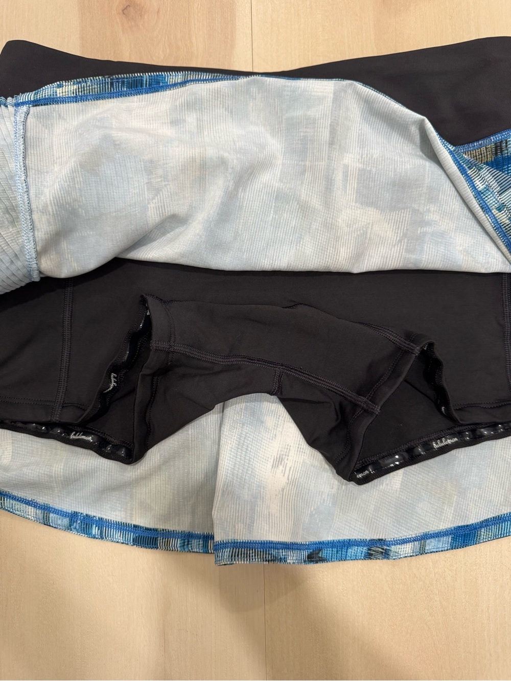 EUC Lululemon Pace Rival Skirt (Regular) *No Panels Sun Dazed Multi Blue 6 - Picture 11 of 16